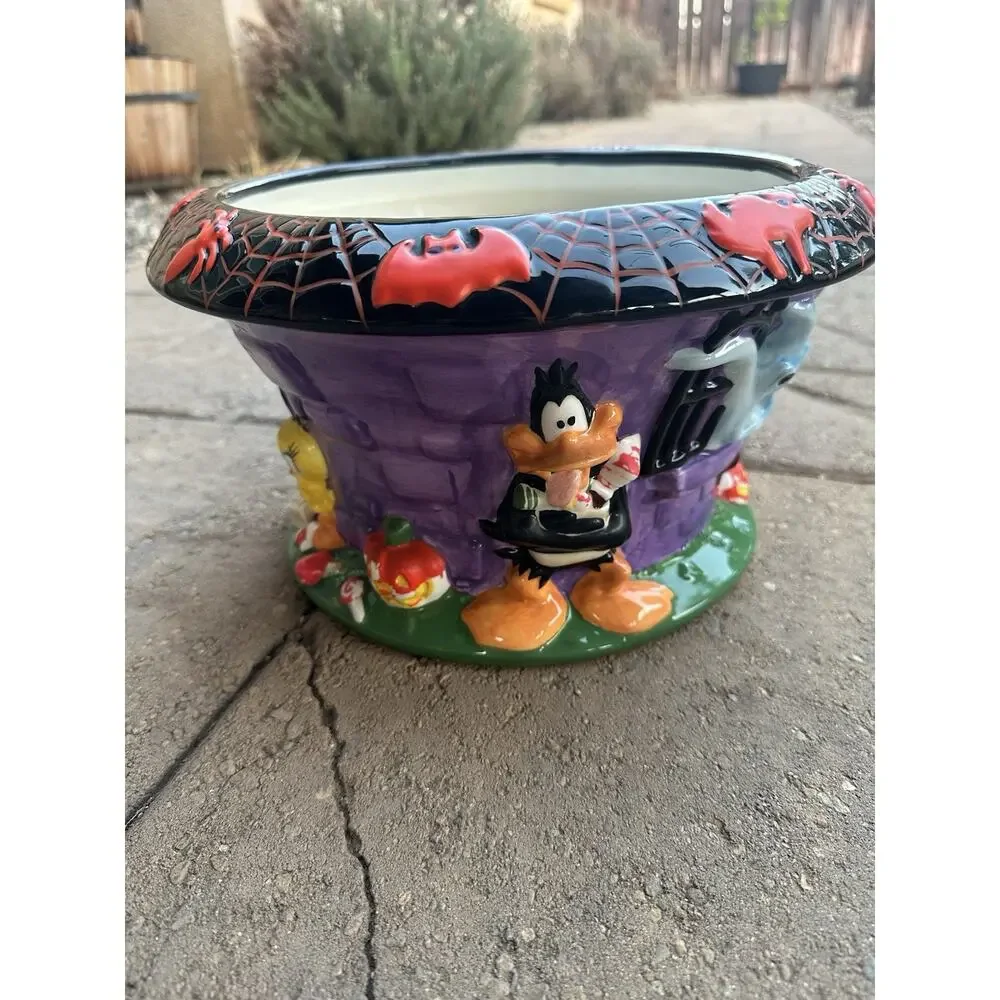 Looney Tunes Halloween Ceramic Warner Bros. Studio Store 1999 Candy Bowl